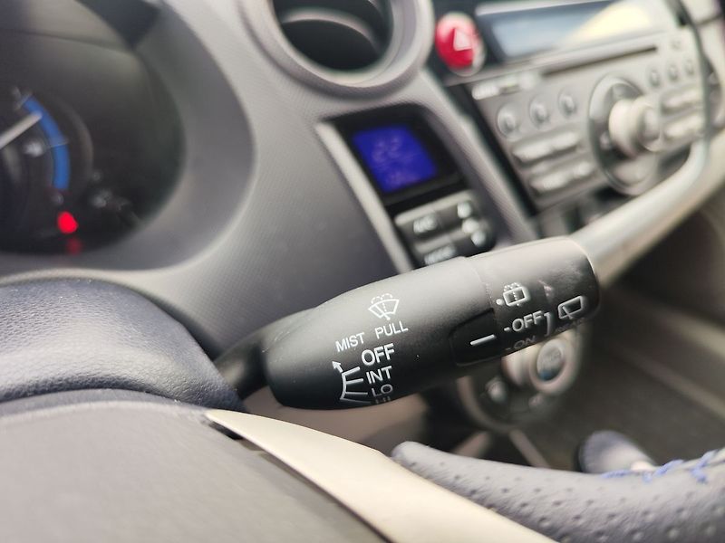 Honda Insight 1.3 IMA/73kW Elegance - fotka 19 z 22
