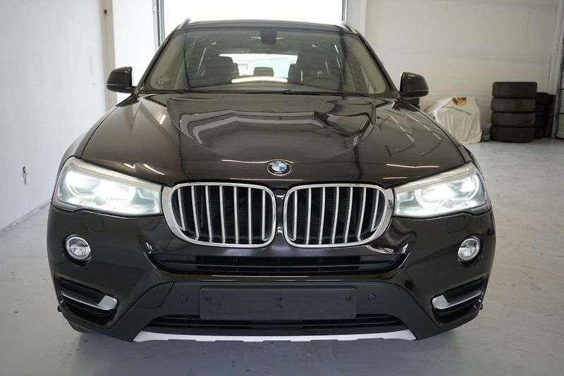 BMW X3 3.0d 230 kW XDRIVE AUTOMAT - fotka 2 z 32
