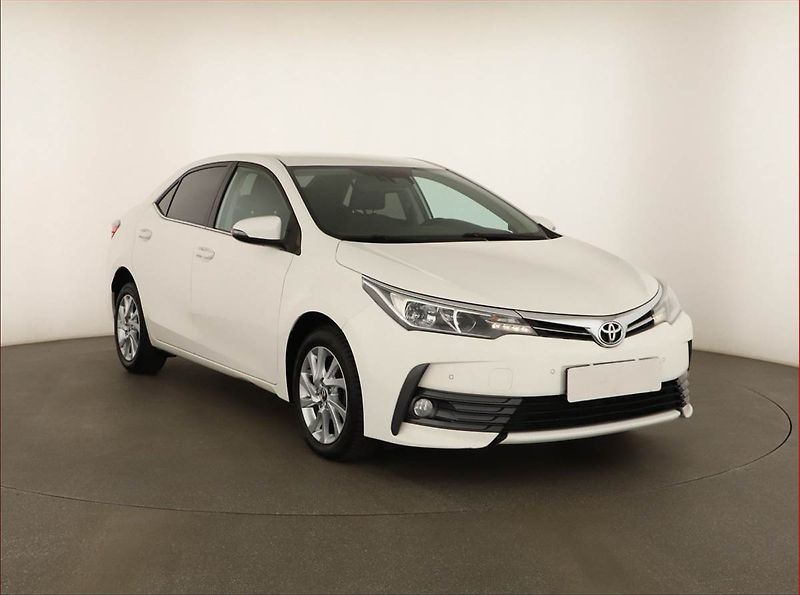 Toyota Corolla (2016) Lounge 1.6 Valvematic, ČR - fotografie inzerátu