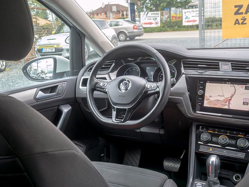 Volkswagen Touran (2019) ČR 1.5TSI 110KW DSG LED – NAVI - fotka 17 z 55
