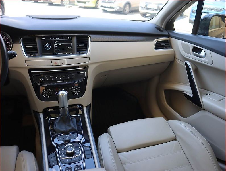 Peugeot 508 (2013) 2.0 HDi, Automat, Serv.kniha - fotka 8 z 22