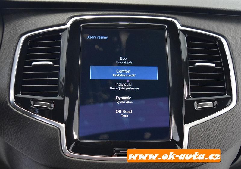 Volvo XC90 2.0 B5 AWD 7 MÍST KAMERA 360°  - fotka 59 z 71