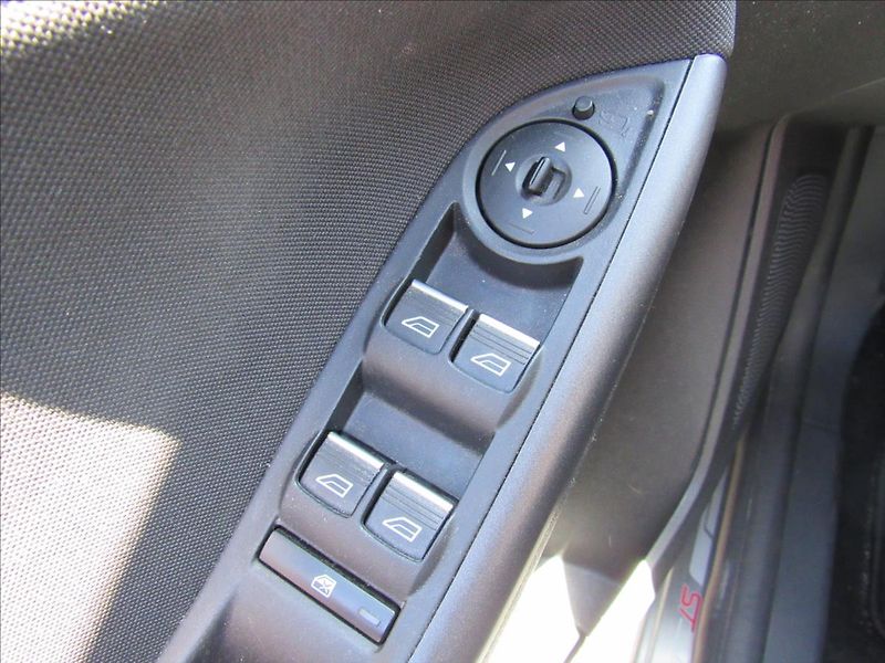 Ford Focus 1,5 Ecoboost 134kW ST-Line - fotka 24 z 28