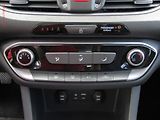 Hyundai i30 (2017) 1.6CRDi, ČR, servis.kniha, AC - náhled 14