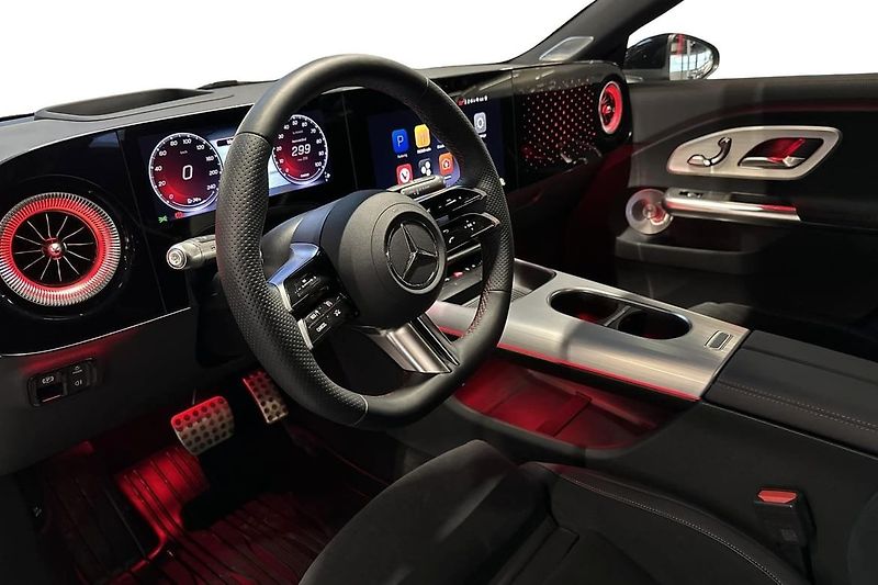 Mercedes-Benz CLA 350 4M AMG Pano 360 Burm HuD - fotka 8 z 25