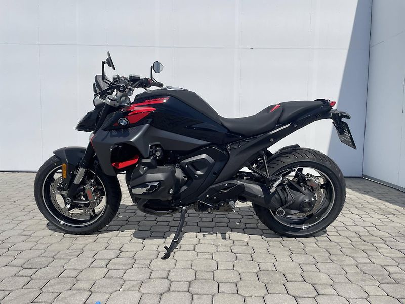 BMW (2026) R 1300 R - fotka 6 z 12