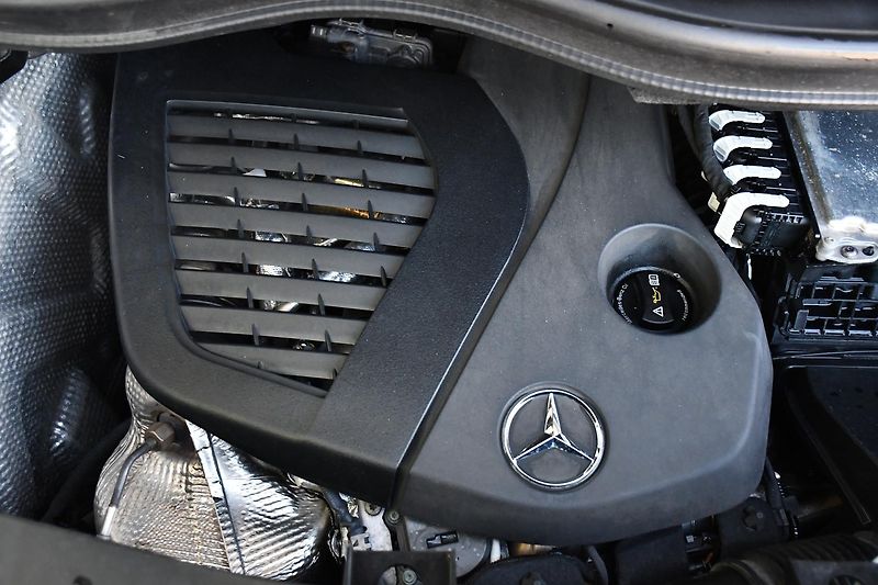 Mercedes-Benz Třídy V 250d - fotka 37 z 37