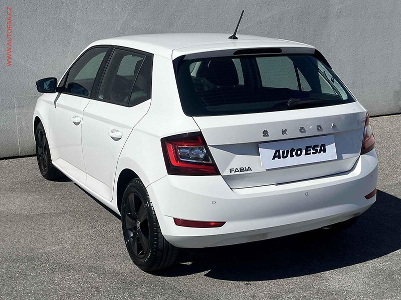 Škoda Fabia (2021) 1.0 TSi, 1.maj,ČR, Ambition - fotka 6 z 13