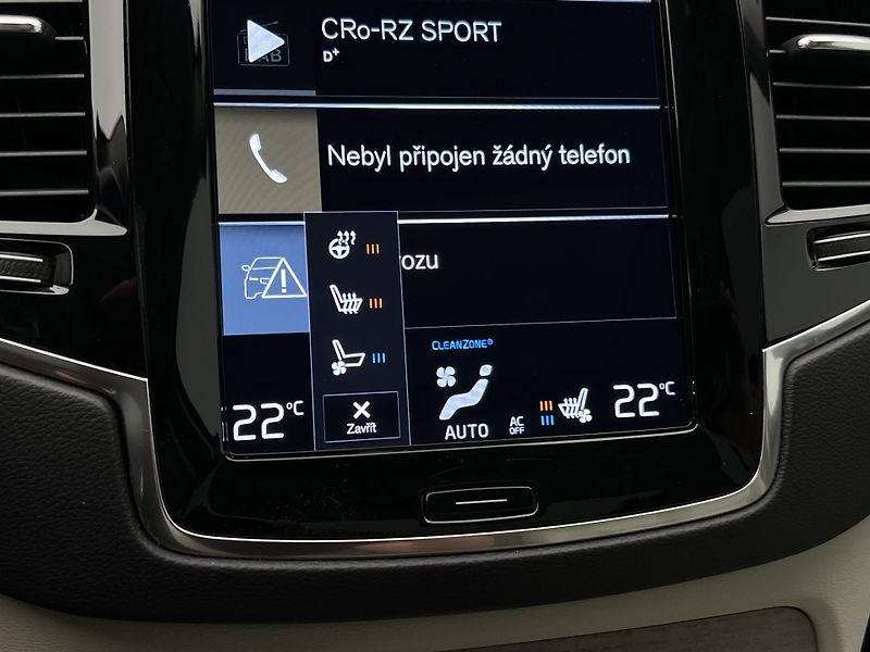 Volvo XC90 B5 AWD INSCRIPTION REZERVACE - fotka 39 z 44