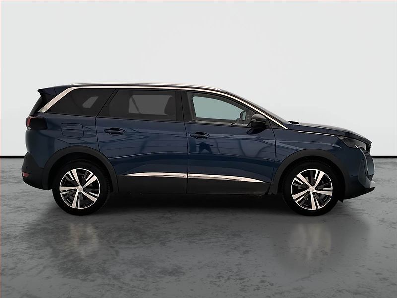 Peugeot 5008 (2023) PureTech 130 - fotka 6 z 22