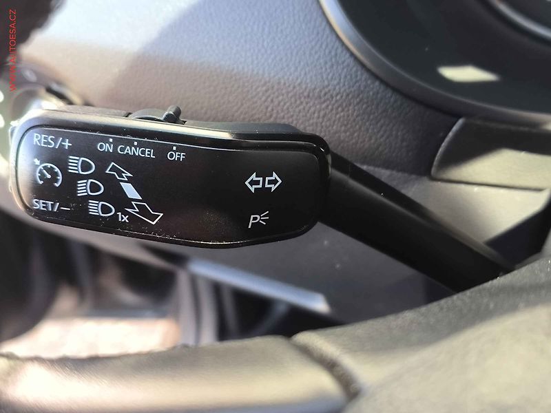 Škoda Octavia (2018) 1.5 TSI, Navi, AC, temp - fotka 18 z 22