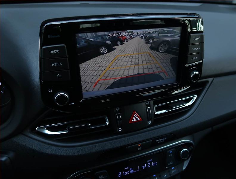 Hyundai i30 (2022) 1.0 T-GDI, ČR,1.maj - fotka 17 z 19