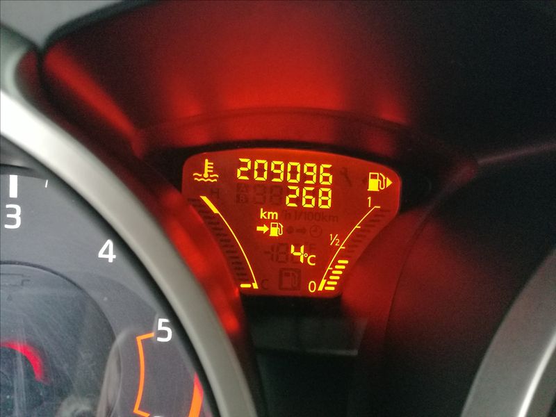 Nissan Juke 1,5 dCi - fotka 6 z 17