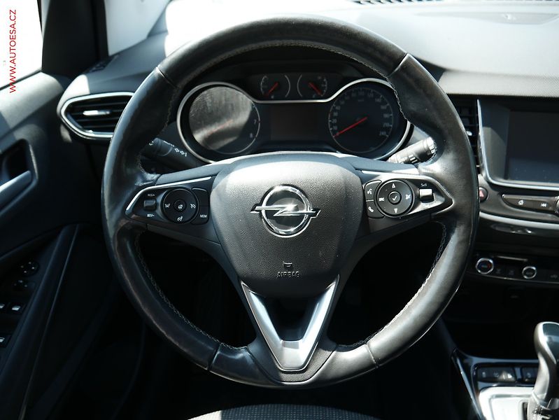 Opel Crossland (2021) 1.2 T, ČR, Innovation, AT, - fotka 10 z 26