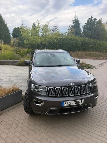 Jeep Grand Cherokee 3.0 D - fotka 17 z 28