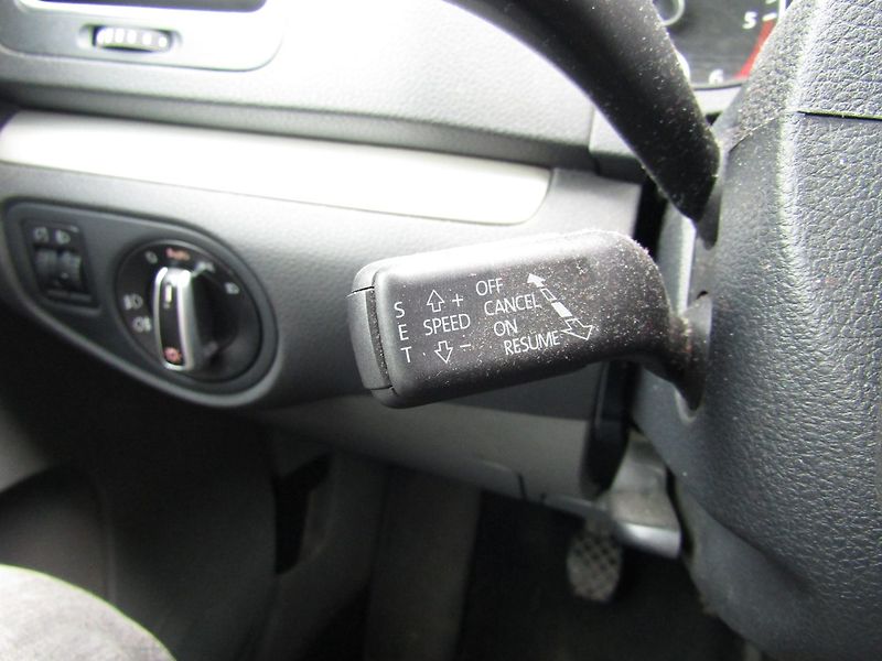 Seat Alhambra (2014) 2.0 TDI 103kW 4KIDS - fotka 28 z 44