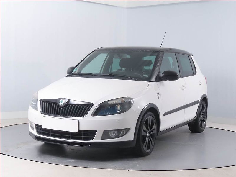 Škoda Fabia (2011) Monte Carlo 1.2 TSI - fotka 2 z 14