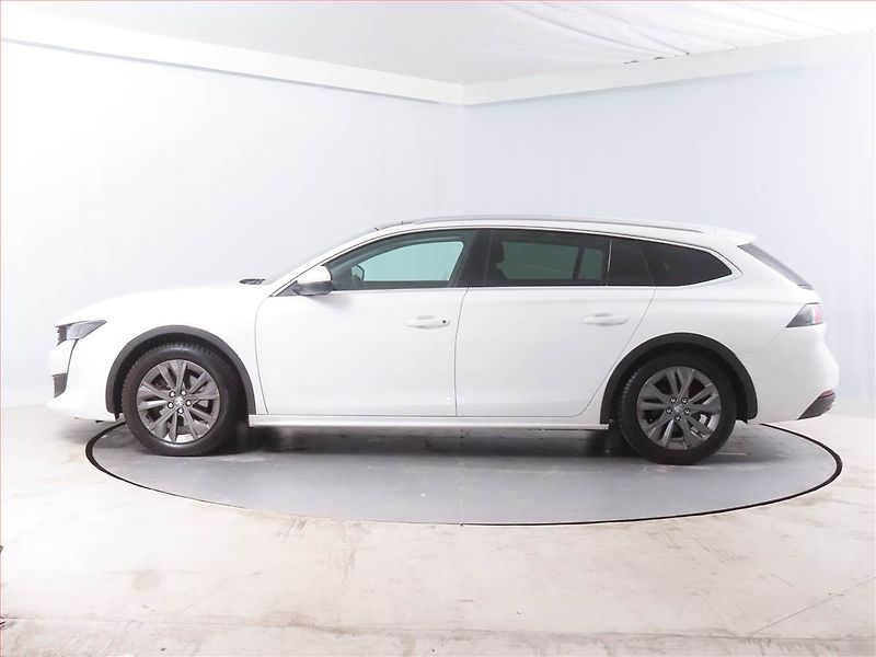 Peugeot 508 (2021) Allure 1.5 BlueHDi, Serv.kniha - fotka 3 z 14