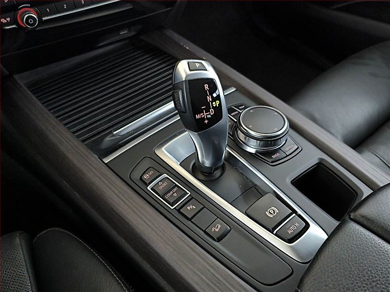 BMW X5 (2018) xDrive30d, 4X4, Automat - fotka 13 z 20