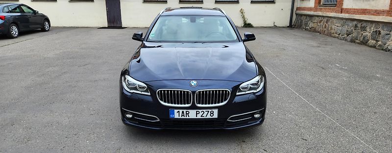 BMW Řada 5 (2015) 530XD*LED*PLNÝ*SERVIS*COMBI* - fotka 9 z 50