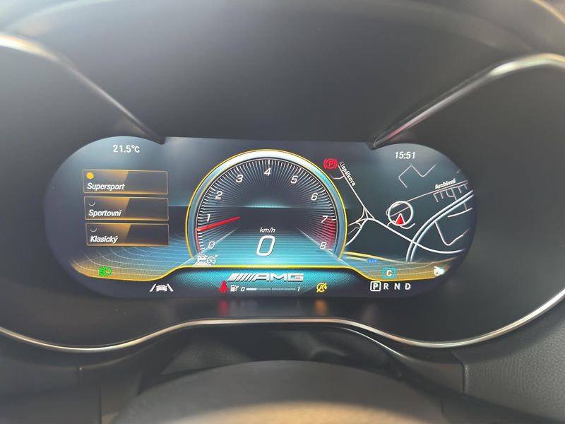 Mercedes-Benz AMG GT (2019) Mercedes S - fotka 16 z 25