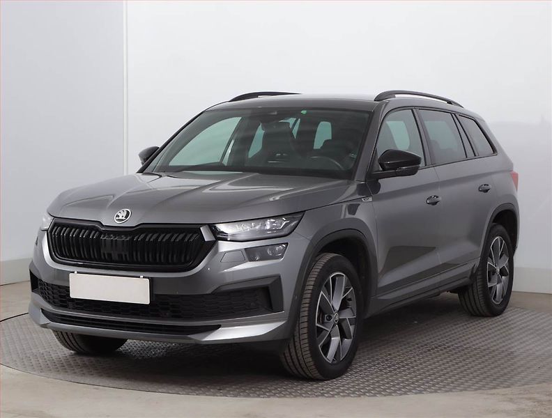 Škoda Kodiaq (2022) Sportline 1.5 TSI - fotka 2 z 25