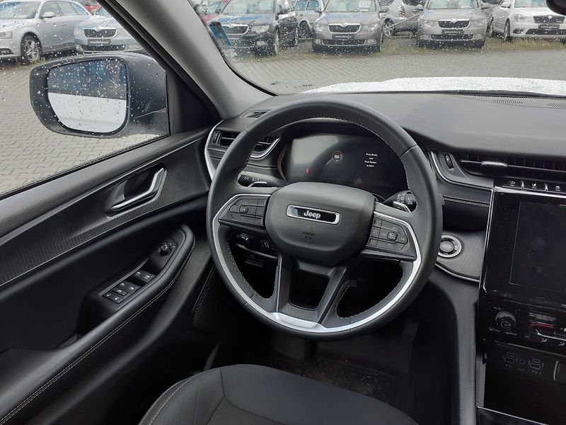 Jeep Grand Cherokee (2023) 3.6 L  V6  4x4 - fotka 8 z 31