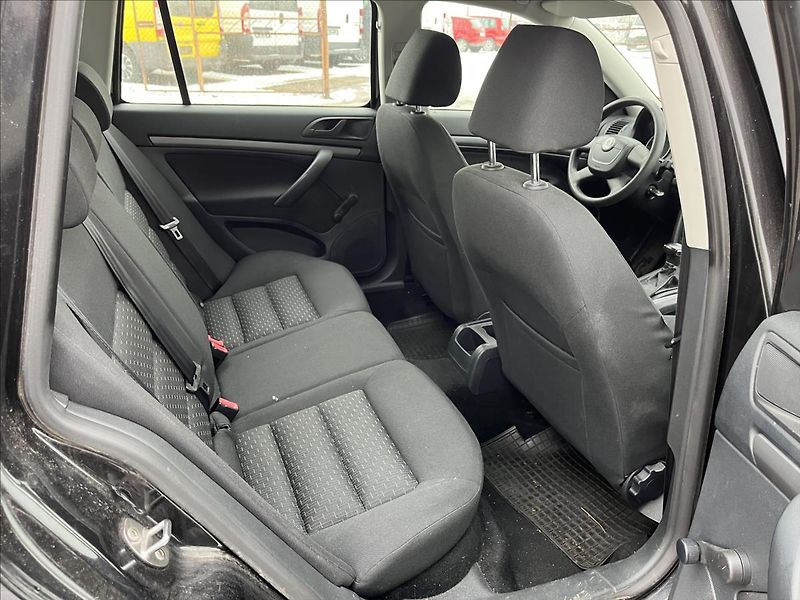 Škoda Octavia 1,2 TSi DSG KLIMA SERVIS STK - fotka 12 z 33