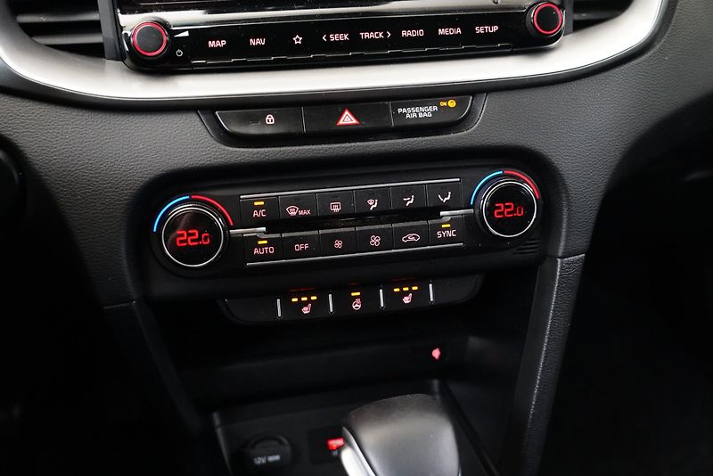Kia Ceed - fotka 21 z 24