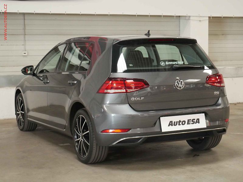 Volkswagen Golf (2018) 1.0 TSi, 1.maj,ČR, autoAC - fotka 4 z 16