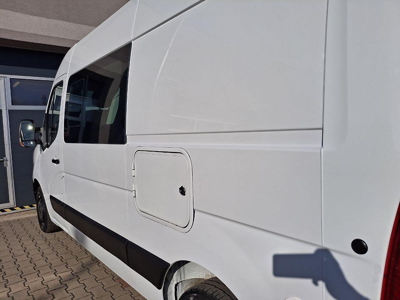 Renault Master (2019) 2.3 DCI, 7 míst,  ZÁRUKA - fotka 12 z 31