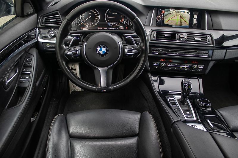 BMW Řada 5 M550d Xdrive - fotka 8 z 21