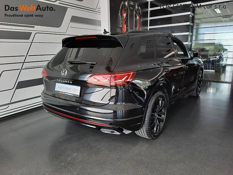 Volkswagen Touareg (2023) 3.0 TDI R-Line 4Motion (210kW/ - fotka 2 z 29