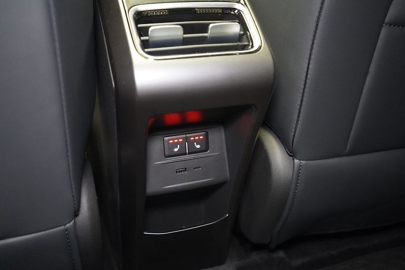 Jaecoo 7 1.6 T-GDI AWD DCT EXCLUSIVE - fotka 18 z 34