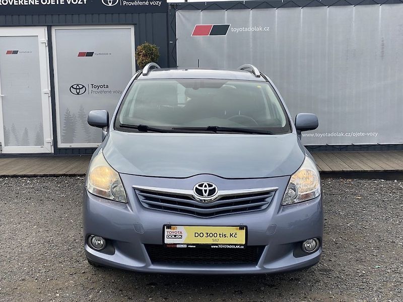 Toyota Verso 2.0D, ČR, Sol, 2x kola - fotka 3 z 15