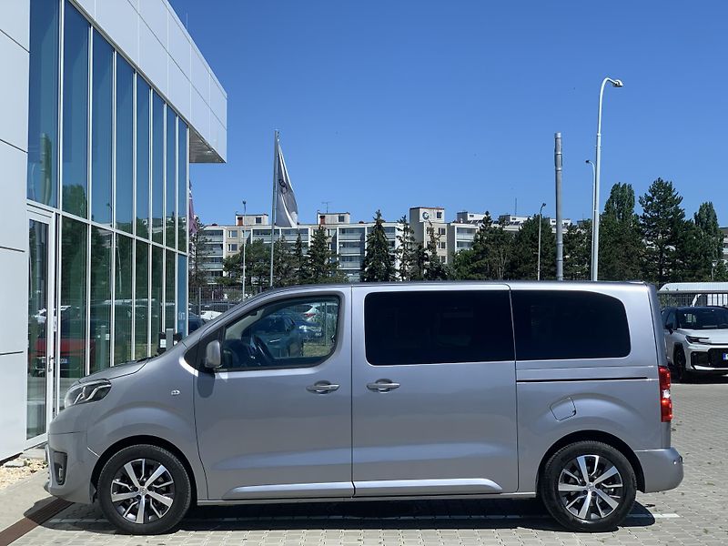 Toyota ProAce Verso VERSO FAMILY 2.0D-4D 106kW - fotka 14 z 31