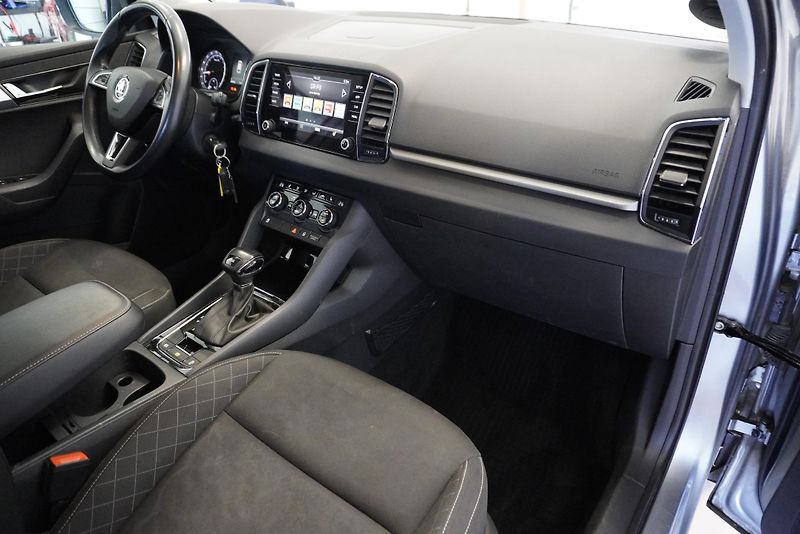 Škoda Karoq 1.6 TDi DSG 7 - fotka 26 z 28