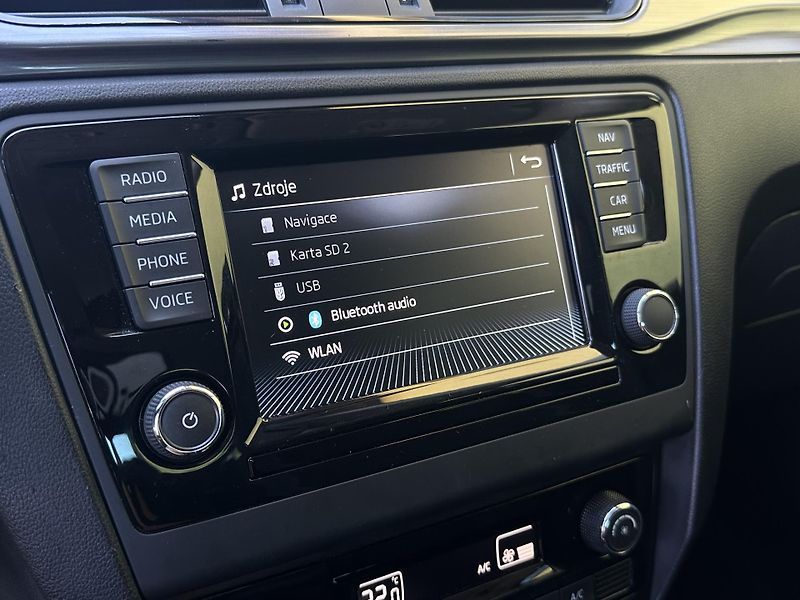 Škoda Rapid (2018) SPACEBACK* DSG *1.0TSI / 1.Maj - fotka 15 z 36