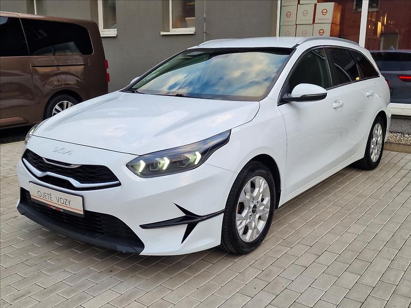 Kia Ceed 1.5 T-GDI 118kW TOP SW,1.Maj. - fotka 5 z 50