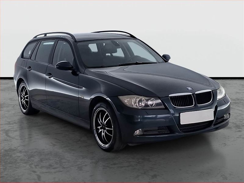 BMW Řada 3 (2006) 320 i, Xenony, Tempomat - fotka 1 z 17