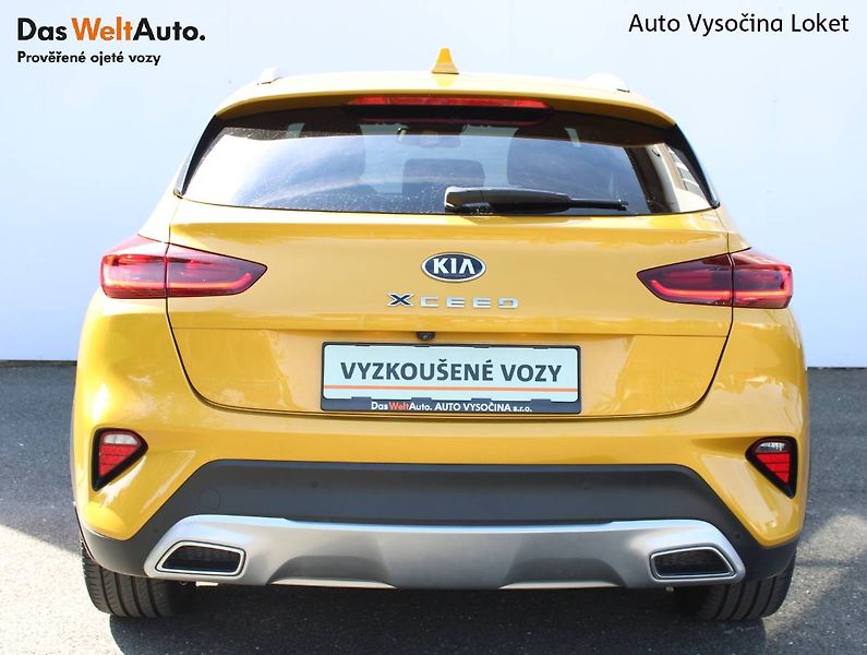 Kia XCeed (2020) 1.6 T-GDI 150kW automat LED - fotka 28 z 32