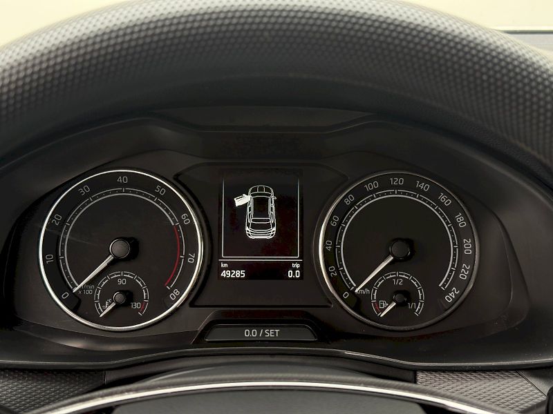 Škoda Kamiq (2023) 1.0 TSI 81 kW Ambition - fotka 8 z 22