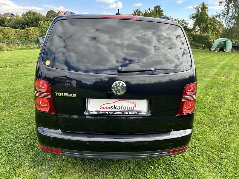Volkswagen Touran 1.6 MPI 75KW,7MÍST,DIGI,NAVI - fotka 6 z 46