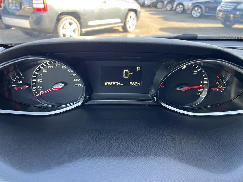 Peugeot 308 1.5HDi KLIMA KAMERA NAVI ALU - fotka 16 z 44