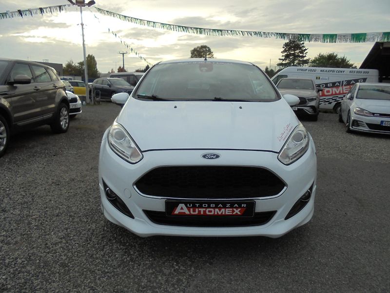 Ford Fiesta (2015) 1.6 TDCI-NAVIGACE-SUPER VÝBAVA - fotka 2 z 11