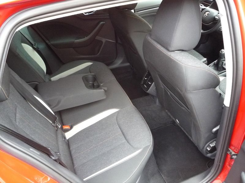 Škoda Scala (2024) 1,0TSi 85kW Top Selection - fotka 11 z 20