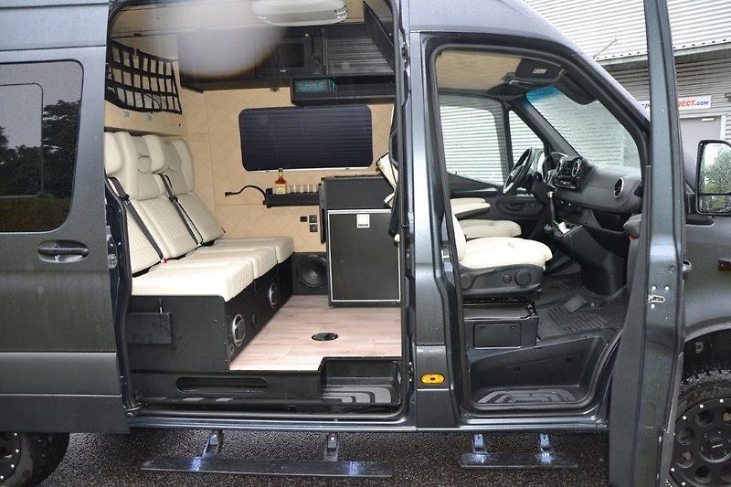 Mercedes-Benz Sprinter Sprinter 319  Camper V6 4x4 - fotka 50 z 86