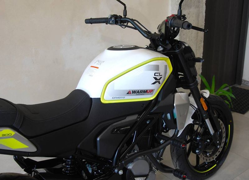 CFMOTO 300 CL-X (2026) 300CL-X - prezentační model,99 - fotka 8 z 20