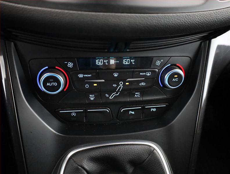 Ford C-MAX (2015) 1.5 TDCi, Serv.kniha, Navi - fotka 10 z 20