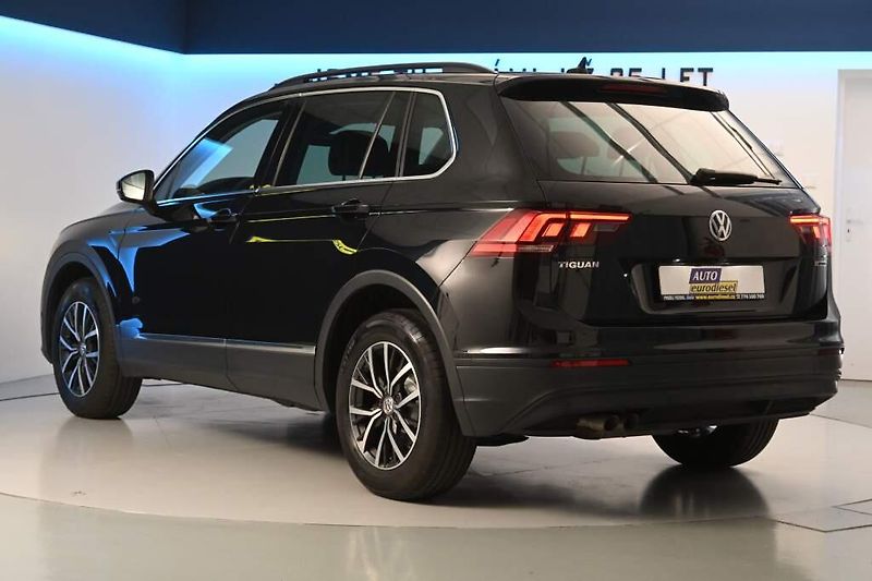 Volkswagen Tiguan (2021) 2.0 4Motion LED Matrix DSG ACC - fotka 7 z 35
